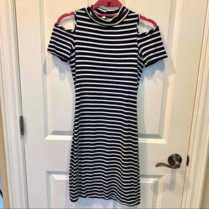 Women’s SZ M VELVET TORCH Cold Shoulder Mini-Dress